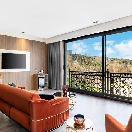 Hotel Ezkar Bathonea Art 4*