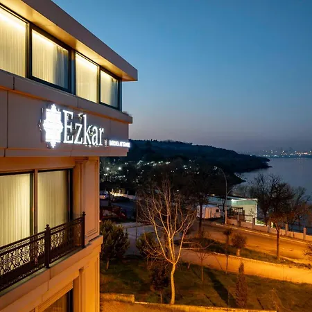 Ezkar Bathonea Art Hotel 4*