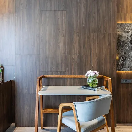 Hotel Ezkar Bathonea Art