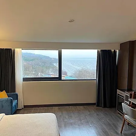 Ezkar Bathonea Art Hotell Istanbul