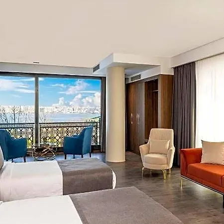 Ezkar Bathonea Art Hotell