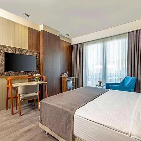 Hotel Ezkar Bathonea Art 4*