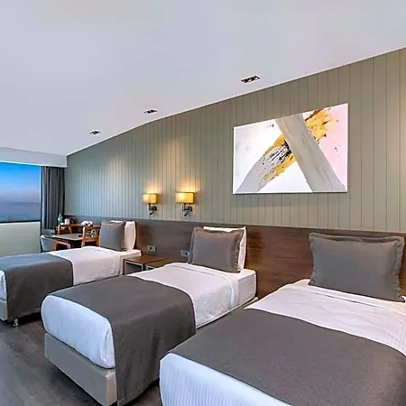 Hotel Ezkar Bathonea Art 4*