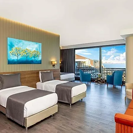 Hotel Ezkar Bathonea Art 4*
