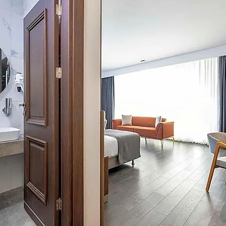Hotel Ezkar Bathonea Art