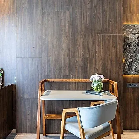 Hotel Ezkar Bathonea Art 4*