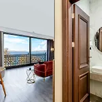 Ezkar Bathonea Art Estambul