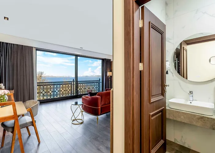 Ezkar Bathonea Art Стамбул