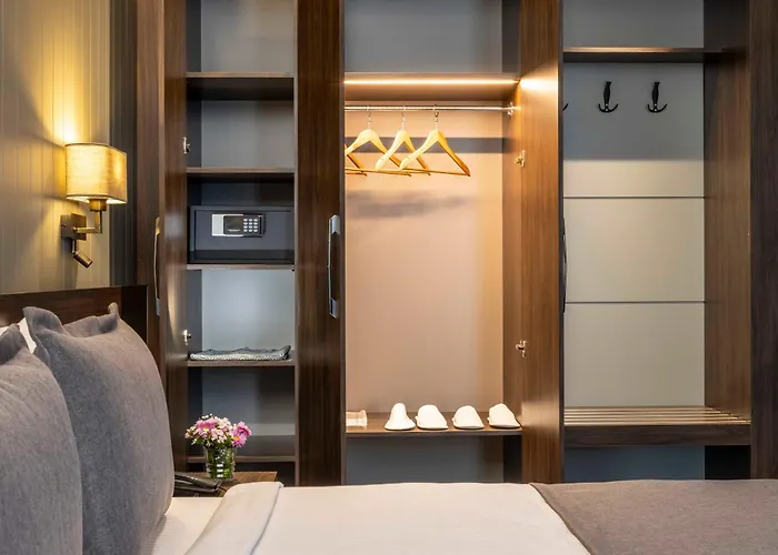 Ezkar Bathonea Art 4* Стамбул