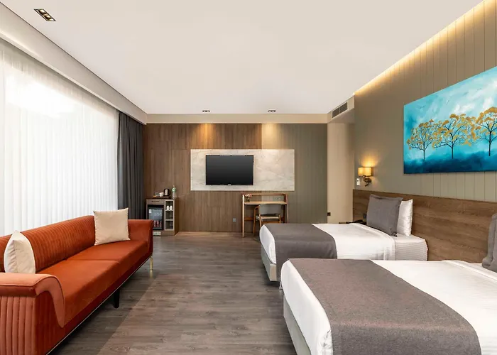 Ezkar Bathonea Art Стамбул